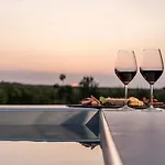 Melivoia - Sunset Jacuzzi Villas *
