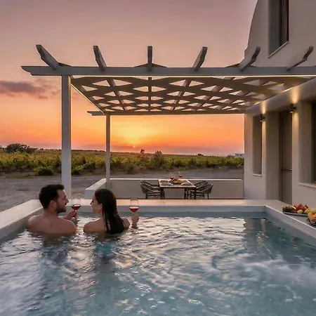 Melivoia - Sunset Jacuzzi